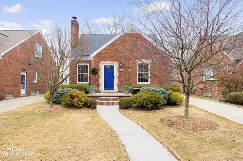 410 Calvin, Grosse Pointe, MI 48236