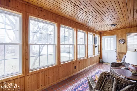 Exterior - 410 Calvin, Grosse Pointe, MI 48236 photo 6 of 18