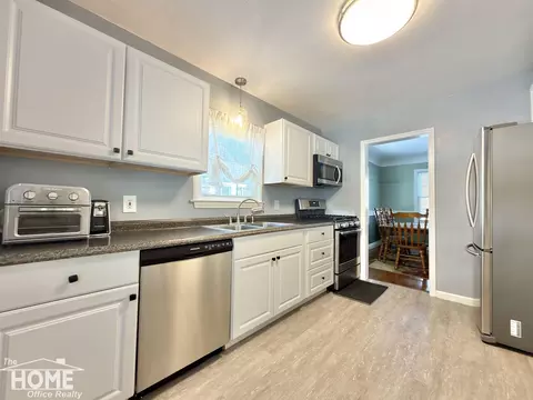 Kitchen - 2115 Radcliffe, Flint, MI 48503 photo 3 of 3