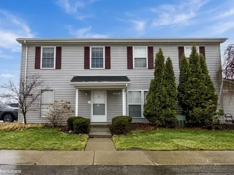 28306 Raleigh Cres #36, Chesterfield, MI 48051