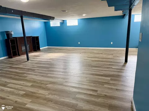 Other - 418 E Oliver, Owosso, MI 48867 photo 2 of 5