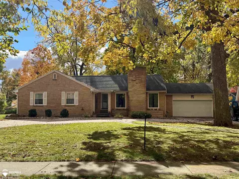 418 E Oliver, Owosso, MI 48867