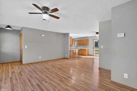 Living - 424 Fairview, Owosso, MI 48867 photo 3 of 5