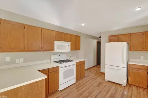 Kitchen - 424 Fairview, Owosso, MI 48867 photo 2 of 5
