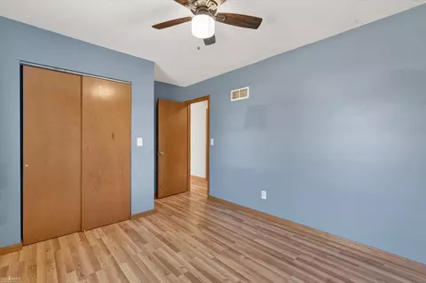 Bedroom - 424 Fairview, Owosso, MI 48867 photo 2 of 6