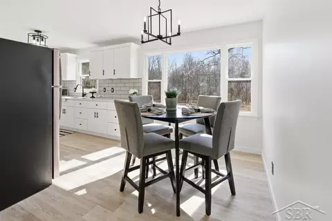 Dining - 11074 E Mt Morris, Davison, MI 48423 photo 1 of 1