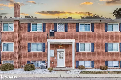 8260 Crestview # 5, Sterling Heights, MI 48312