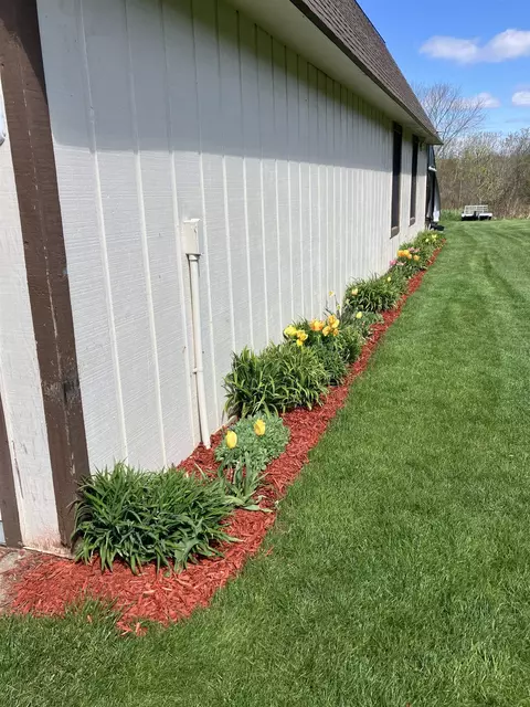Exterior - 1298 N Cummings, Davison, MI 48423 photo 5 of 16