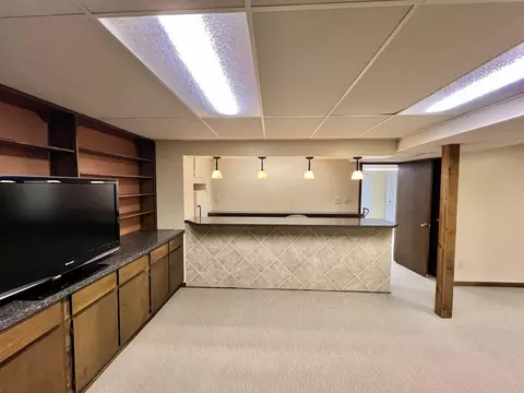 Living - 1298 N Cummings, Davison, MI 48423 photo 5 of 5