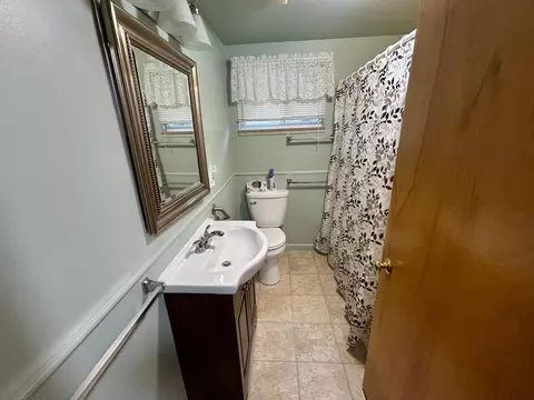 Bath - 123 S Shearer, Gladwin, MI 48624 photo 1 of 2