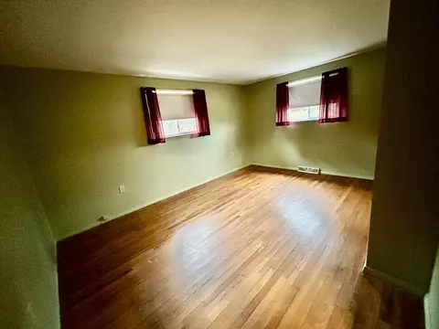 Bedroom - 123 S Shearer, Gladwin, MI 48624 photo 2 of 2