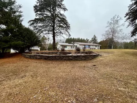Exterior - 123 S Shearer, Gladwin, MI 48624 photo 4 of 12