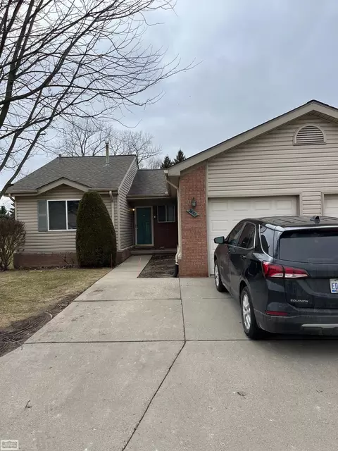 24381 Juliet, Center Line, MI 48015