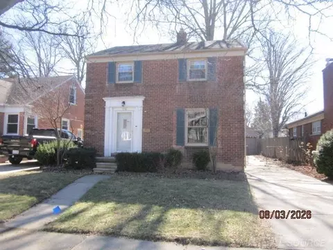 1741 Brys, Grosse Pointe Woods, MI 48236
