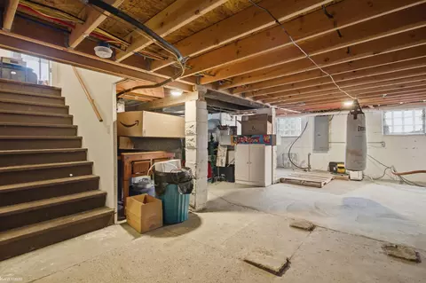 Entry Way - 8866 Marsh, Clay, MI 48001 photo 1 of 1
