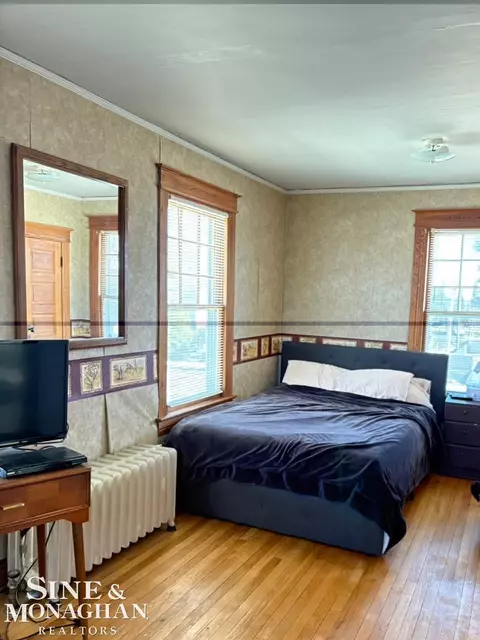 Bedroom - 1609 Saint Clair Riv, Algonac, MI 48001 photo 2 of 3