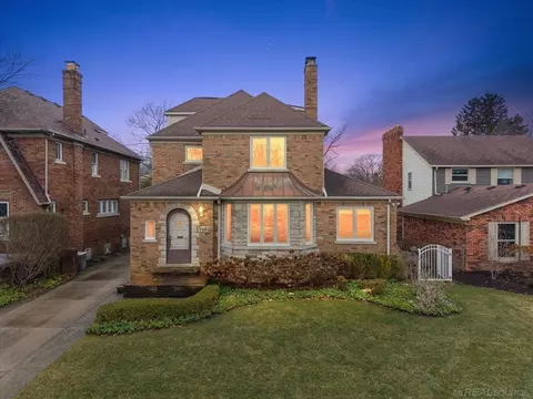 719 Fisher, Grosse Pointe, MI 48230