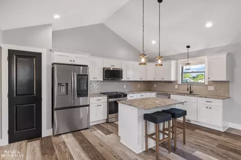 Kitchen - 1810 Riley, Saint Clair, MI 48079 photo 2 of 5