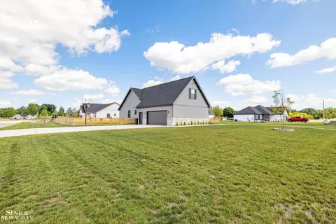 Exterior - 1810 Riley, Saint Clair, MI 48079 photo 6 of 15