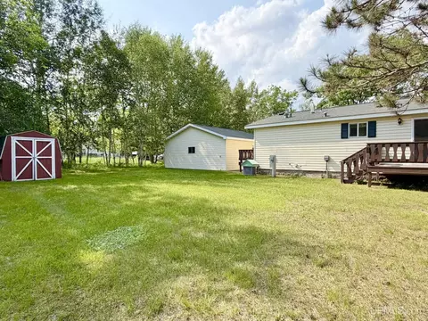 933 E Hoadley, Kingsford, MI 49802 photo 14