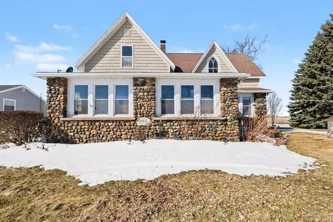 5183 N Lakeshore, Port Hope, MI 48468
