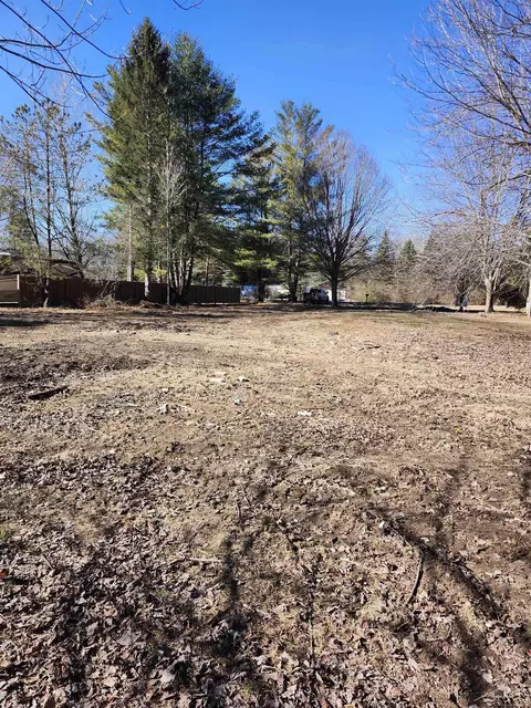 5898 N Sturgeon, Midland, MI 48642