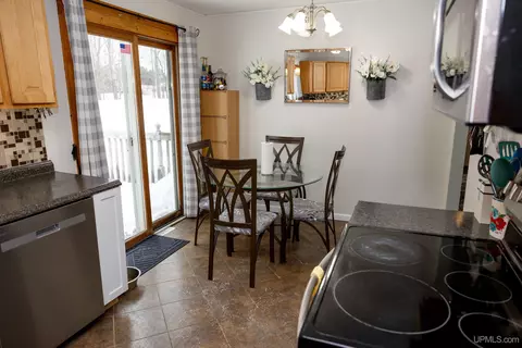 Dining - 125 Lawrence, Ishpeming, MI 49849 photo 1 of 4
