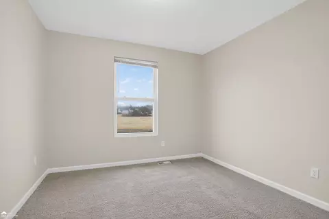 Bedroom - 9111 Copper Rdg, Davison, MI 48423 photo 11 of 13