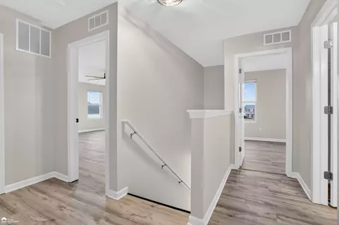 Entry Way - 9111 Copper Rdg, Davison, MI 48423 photo 6 of 9