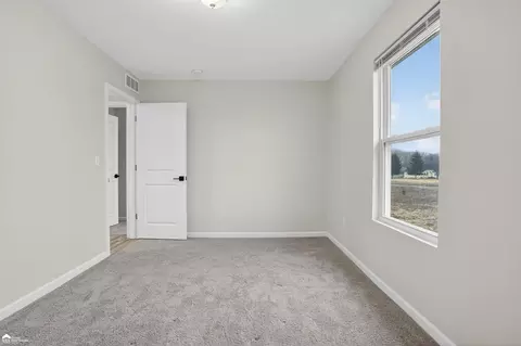 Bedroom - 9111 Copper Rdg, Davison, MI 48423 photo 5 of 13