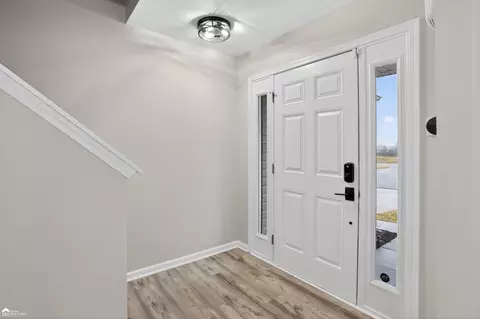 Entry Way - 9111 Copper Rdg, Davison, MI 48423 photo 1 of 9