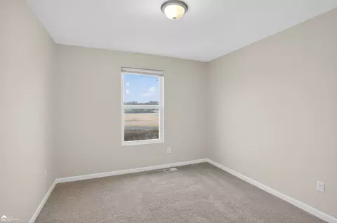 Bedroom - 9111 Copper Rdg, Davison, MI 48423 photo 12 of 13