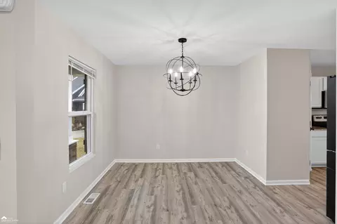 Dining - 9111 Copper Rdg, Davison, MI 48423 photo 2 of 2
