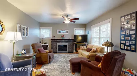 Living - 314 Myrtle, Flushing, MI 48433 photo 1 of 1