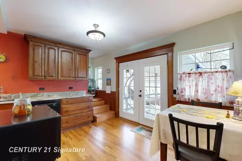 Kitchen - 314 Myrtle, Flushing, MI 48433 photo 4 of 6