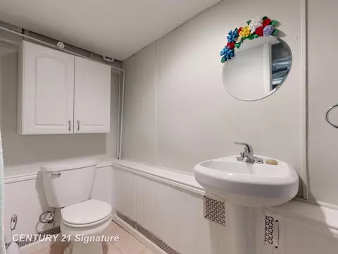 Bath - 314 Myrtle, Flushing, MI 48433 photo 13 of 14