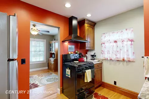 Kitchen - 314 Myrtle, Flushing, MI 48433 photo 2 of 6