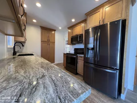 Kitchen - 905 Exchange, Owosso, MI 48867 photo 2 of 4