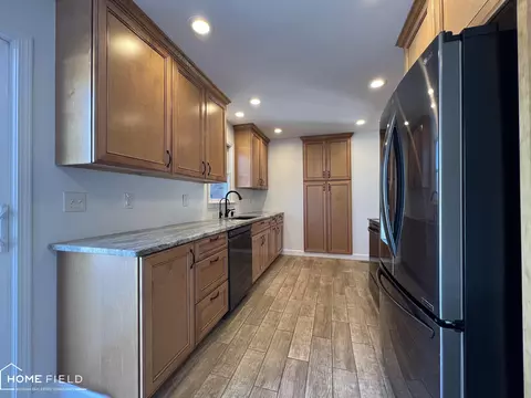 Kitchen - 905 Exchange, Owosso, MI 48867 photo 1 of 4