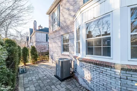 Exterior - 47 Cranford, Grosse Pointe, MI 48230 photo 5 of 10