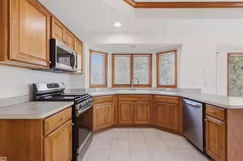 Kitchen - 50988 Shenandoah, Macomb, MI 48044 photo 1 of 4