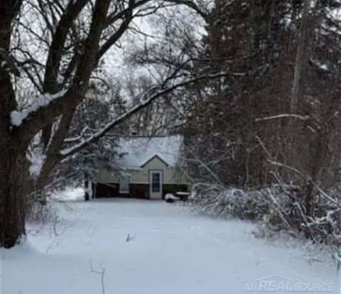 26950 Kuchenmeister, New Baltimore, MI 48051