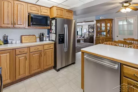Kitchen - 4339 N Fordney, Hemlock, MI 48626 photo 2 of 2
