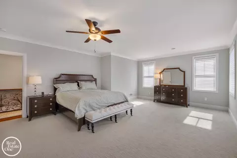 Bedroom - 577 Washington, Grosse Pointe, MI 48230 photo 2 of 8