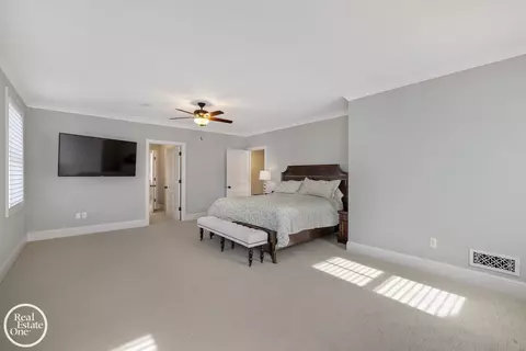 Bedroom - 577 Washington, Grosse Pointe, MI 48230 photo 3 of 8
