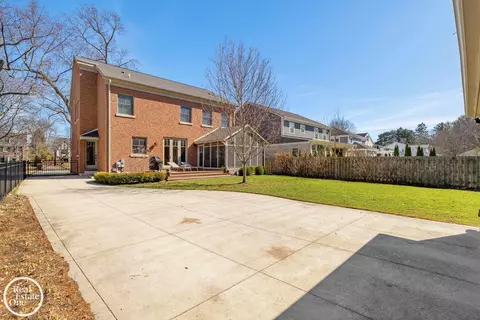 Exterior - 577 Washington, Grosse Pointe, MI 48230 photo 19 of 23