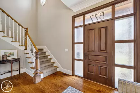 Entry Way - 577 Washington, Grosse Pointe, MI 48230 photo 4 of 10