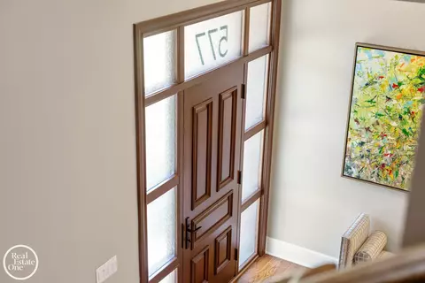 Entry Way - 577 Washington, Grosse Pointe, MI 48230 photo 7 of 10