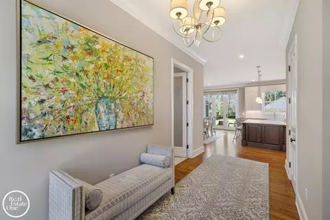 Entry Way - 577 Washington, Grosse Pointe, MI 48230 photo 2 of 10