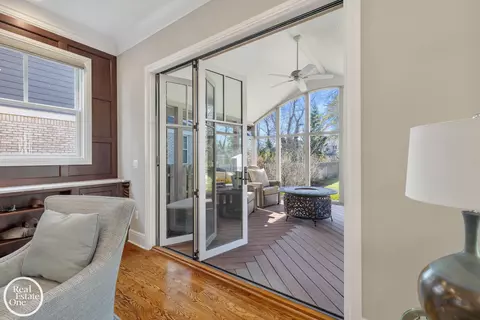 Exterior - 577 Washington, Grosse Pointe, MI 48230 photo 7 of 23